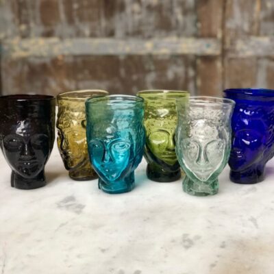 la-soufflerie-verre-tete-head-shaped-drinking-glass-recycled-glass-purple-yellow-turquoise-olive-transparent-blue