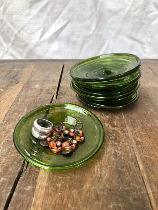 la-soufflerie-assiette-10cm-olive-small-plate-hand-blown-recycled-glass