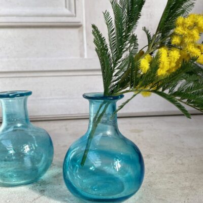 la-soufflerie-piccola-transparent-bud-vase-with-mimosa-flowers