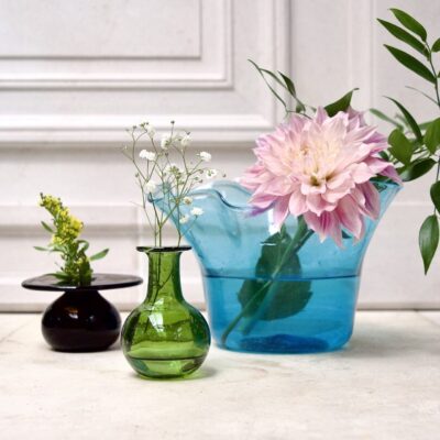 la-soufflerie-vase-foulard-turquoise-vase-bud-vase-hand-blown-recycled-glass