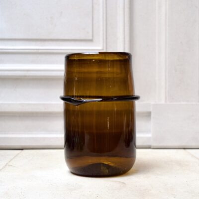 la-soufflerie-vase-taka-dark-brown-vase-bud-vase-hand-blown-recycled-glass