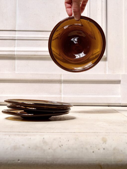 la-soufflerie-assiette-16cm-dark-brown-serveware-hand-blown-recycled-glass