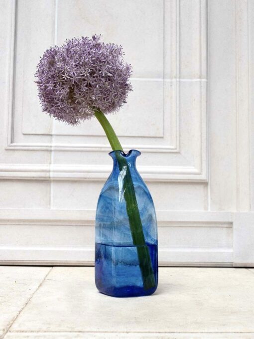 la-soufflerie-frigo-avec-bec-light-blue-carafe-decanteur-bottle-hand-blown-recycled-glass